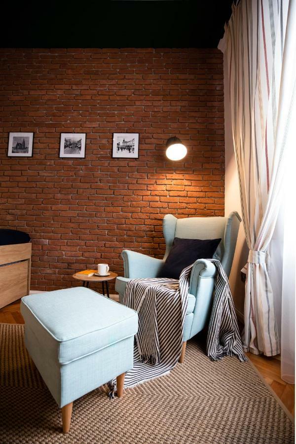 Old Town Courtyard Apartment With Private Parking كلوج-نابوكا المظهر الخارجي الصورة
